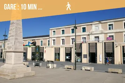 Plan de l'établissement Le République Grand Studio Wi-Fi / Netflix