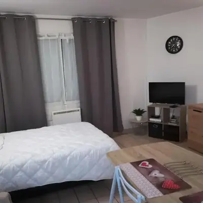 Studio meublé 27 mètres carrés wifi netflix