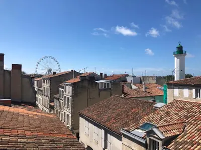 Vue générale sur La Rochelle ou vue de la ville depuis l'appartement
