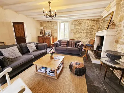 Coin salon dans l'établissement La spacieuse maison des miots