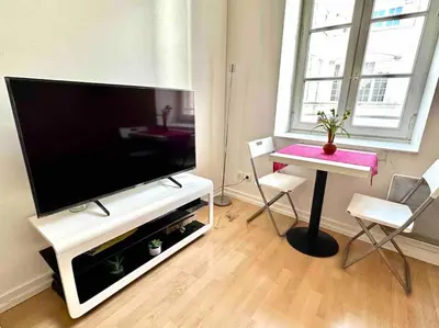 Plan de l'établissement Studio, hyper centre La Rochelle