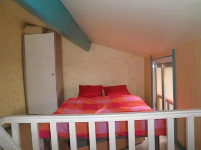 Un ou plusieurs lits dans un hébergement de l'établissement comme à la maison