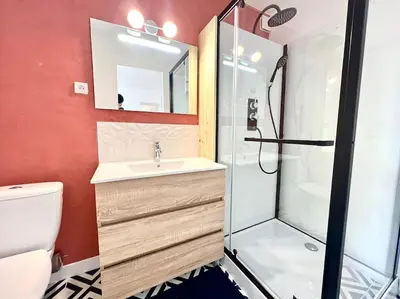Salle de bains dans l'établissement Le Napoli, superbe T2 à 5 min du Futuroscope