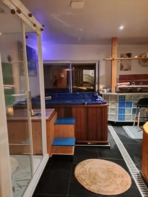 Cuisine ou kitchenette dans l'établissement Petit gîte La vigne est belle - 2 étoiles- Sud Charente