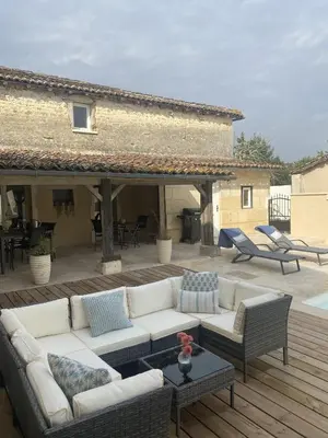 Coin salon dans l'établissement Plemont