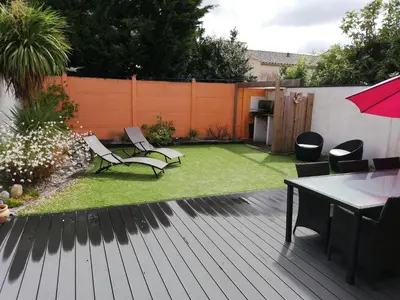 Jardin de l'établissement coin de paradis 3 chambres