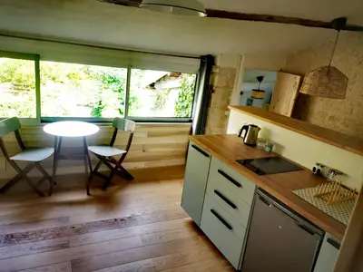 Cuisine ou kitchenette dans l'établissement Les chambres de Cherveux