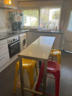 Cuisine ou kitchenette dans l'établissement Maisonnette 40