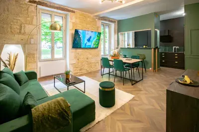 Plan de l'établissement ### Charmant appartement avec jacuzzi -option- ###