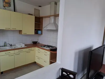 Cuisine ou kitchenette dans l'établissement Duplex vue dégagée sur le vieux Saintes