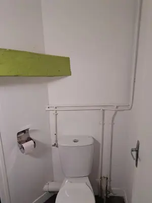 Salle de bains dans l'établissement Duplex vue dégagée sur le vieux Saintes