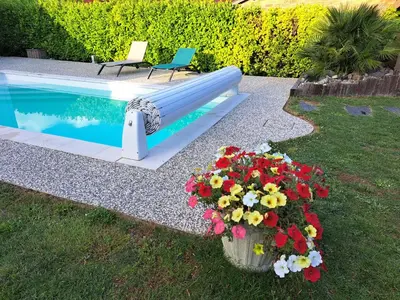 Piscine de l'établissement Pour des vacances ideales ou située à proximité