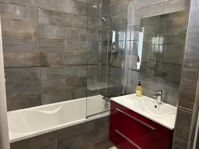 Salle de bains dans l'établissement Chez Noémie
