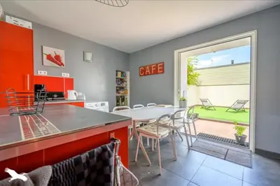 Cuisine ou kitchenette dans l'établissement Belle maison proche plage
