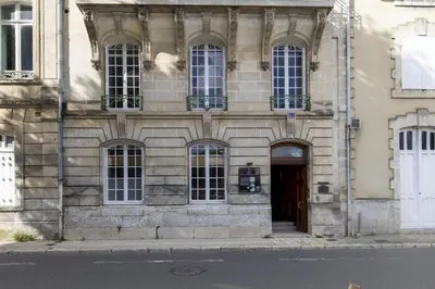 Façade ou entrée de l'établissement Les appartements de l'Orangerie, rives de Jarnac
