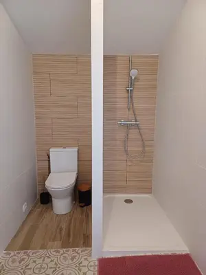 Salle de bains dans l'établissement Gite de la Séguinière