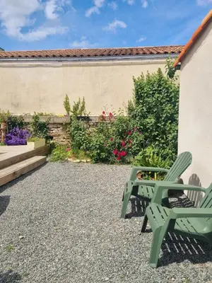 Jardin de l'établissement L Escale Esnandaise