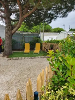 Jardin de l'établissement Mobil Home Bord de Mer