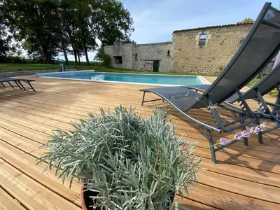 Piscine de l'établissement Gîte la Chauvinière 1 ou située à proximité