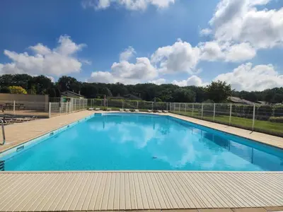 Piscine de l'établissement Villa in Les Forges with Golf & Pool Access ou située à proximité