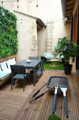 Jardin de l'établissement Et Pop Et Chic, la maison !