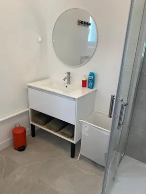 Salle de bains dans l'établissement La maison des rêves t4 avec jardin