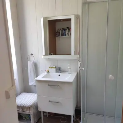 Salle de bains dans l'établissement Les galets