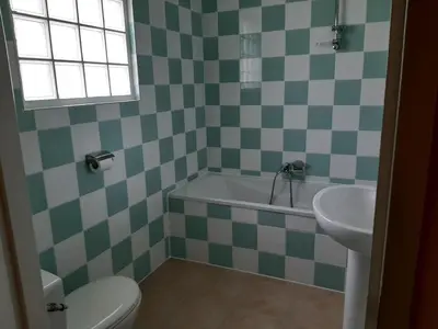 Salle de bains dans l'établissement Villa in Les Forges with Golf & Pool Access