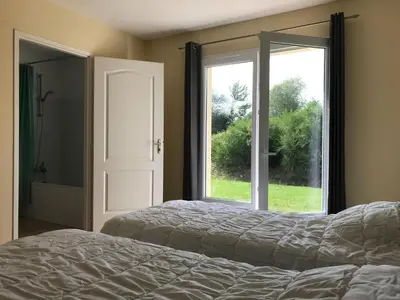 Un ou plusieurs lits dans un hébergement de l'établissement Villa in Countryside with Private Garden