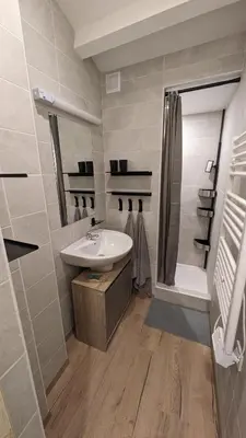 Salle de bains dans l'établissement Gîte de Chantemerlière