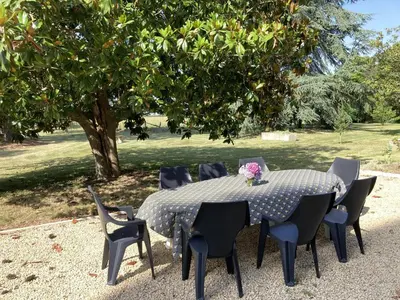 Jardin de l'établissement Gite du theil au servant