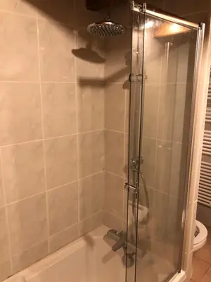 Salle de bains dans l'établissement Bienvenue Chez Nous