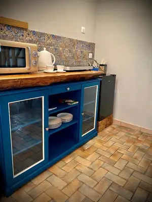 Cuisine ou kitchenette dans l'établissement Gîte Duplex Vallée de la Vienne