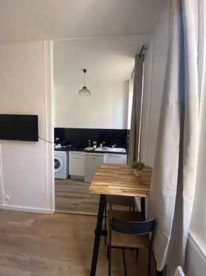 Cuisine ou kitchenette dans l'établissement Les Arches