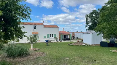 Jardin de l'établissement Maison de la vallée