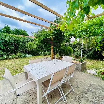 ChaviD 17 - Spacieuse maison avec jardin