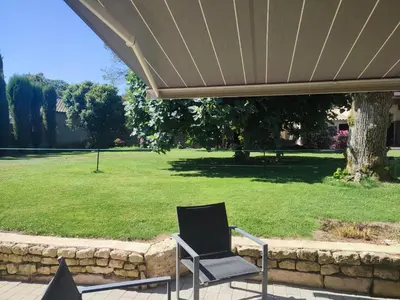 Jardin de l'établissement Maison des Hauts, terre de lavoirs