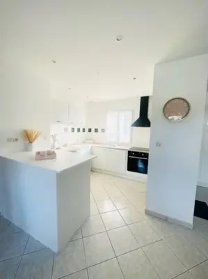 Cuisine ou kitchenette dans l'établissement La maison Belmira