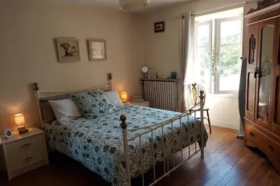 Un ou plusieurs lits dans un hébergement de l'établissement 2Bed House Sleeps 4 - Parking Views 3min to Town