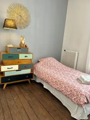 Un ou plusieurs lits dans un hébergement de l'établissement La Lorraine : cosy en centre ville