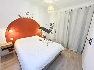Un ou plusieurs lits dans un hébergement de l'établissement L'Escale d'Audry - Appartement sur cour situé en plein coeur de ville