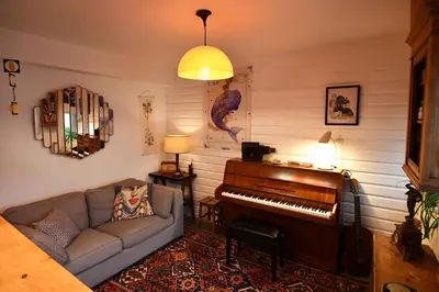 Coin salon dans l'établissement la petite maison pour deux