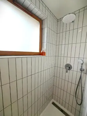 Salle de bains dans l'établissement La Cabane des Dunes - Parking privatif
