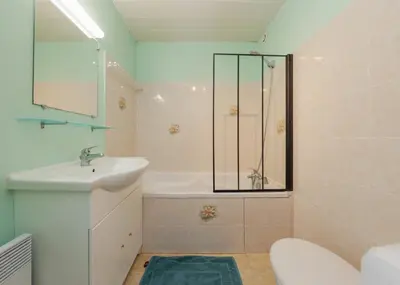 Salle de bains dans l'établissement LE SOUVENIR D'AILLEURS T2 65m2