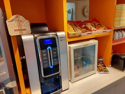 Cuisine ou kitchenette dans l'établissement Premiere Classe Saintes
