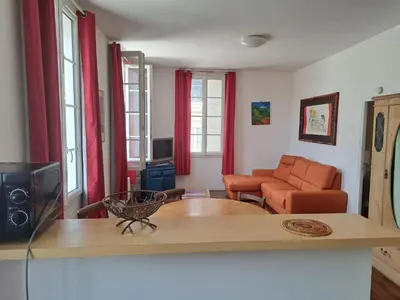 Coin salon dans l'établissement Appartement vue panoramique sur le vieux Saintes