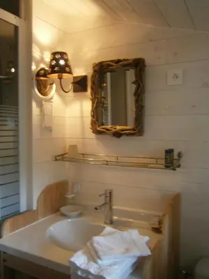 Salle de bains dans l'établissement gîte, maison de vacances A la campagne