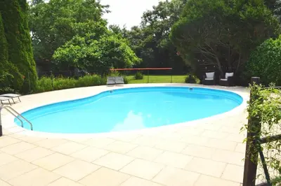 Piscine de l'établissement Les Bruyeres B&B 2 ou située à proximité