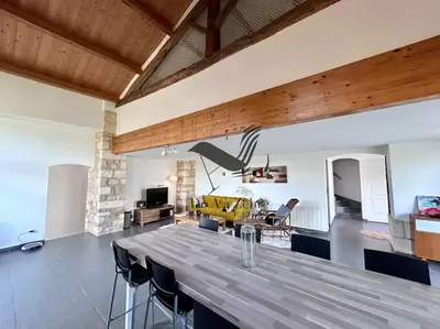 Coin salon dans l'établissement Le Nid Marin - Spacieuse maison avec jardin