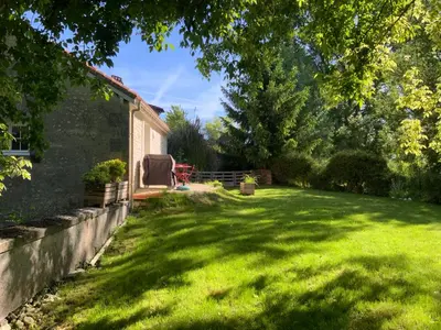 Jardin de l'établissement Gîte du moulin de la motte